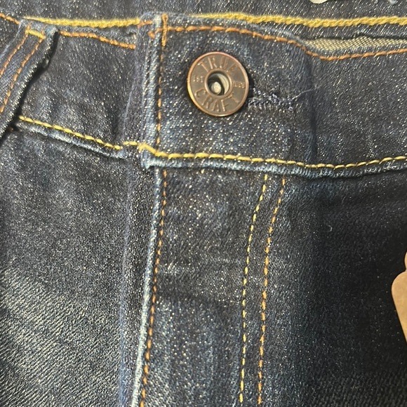 True Craft Blue Relaxed Jeans with Vintage Style - Picture 3 of 12